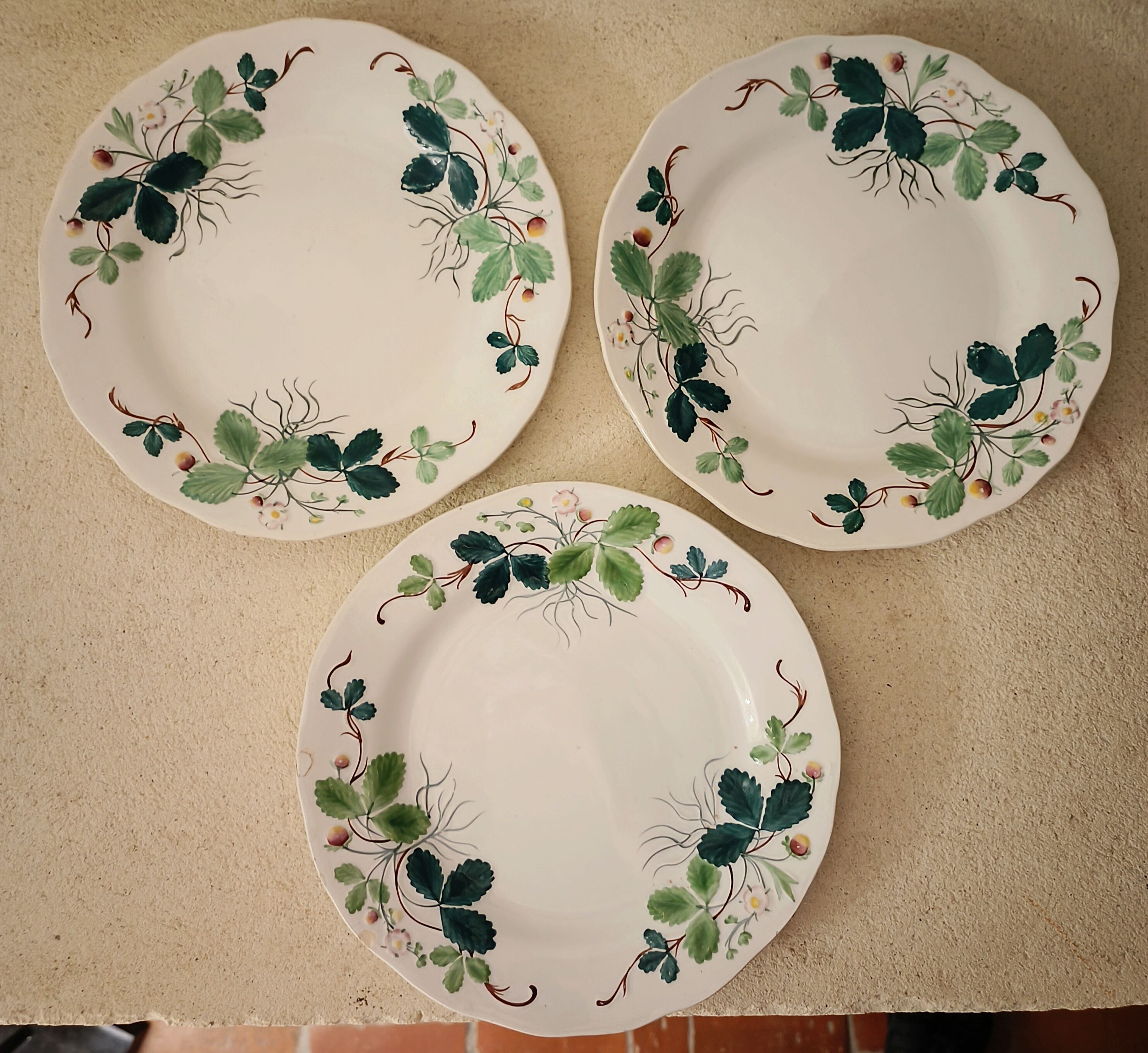6 plates strawberry service by George Sand Creil and Montereau