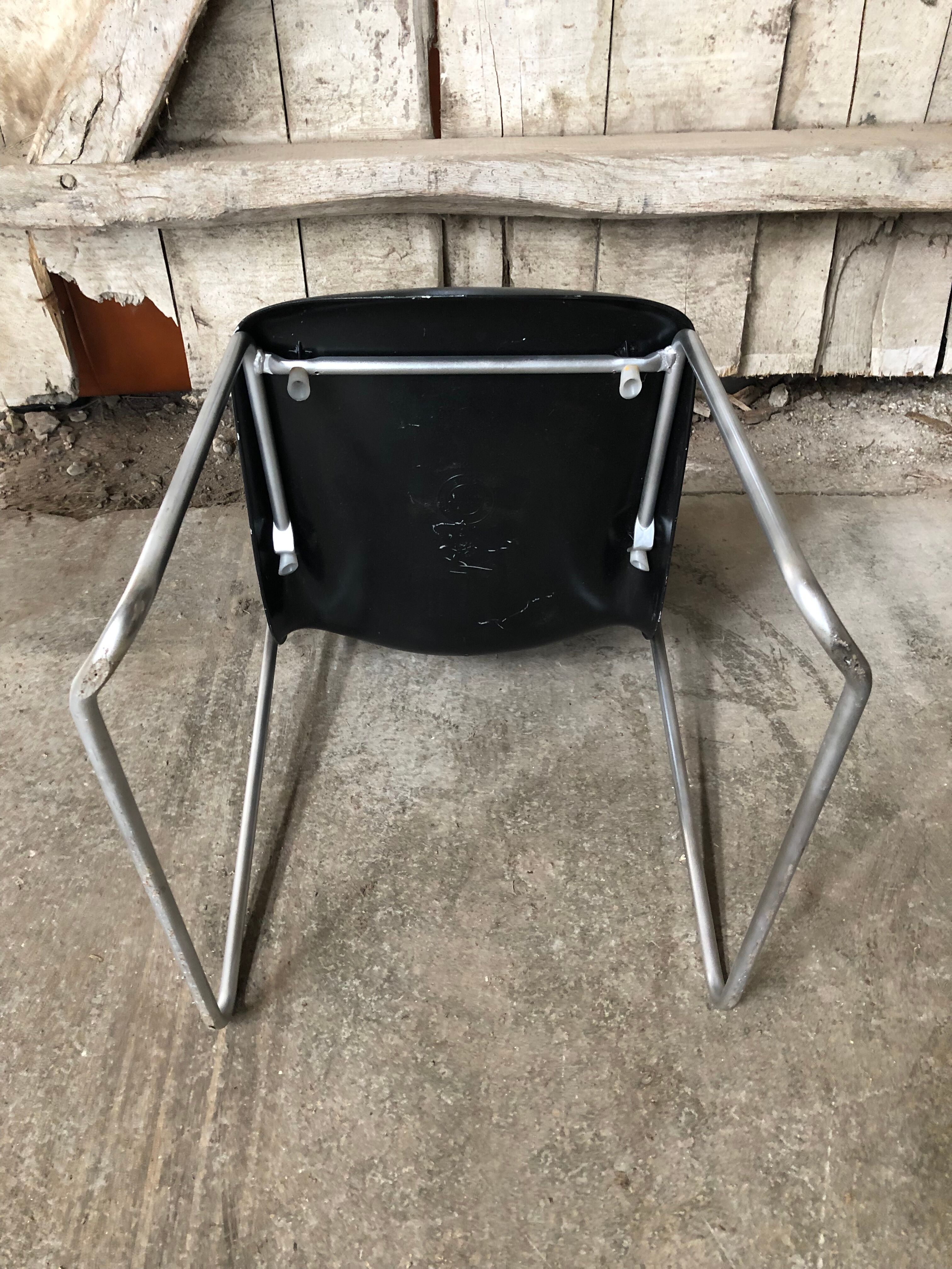 Old chair design drabert sm400k metal + plastic shell black vintage