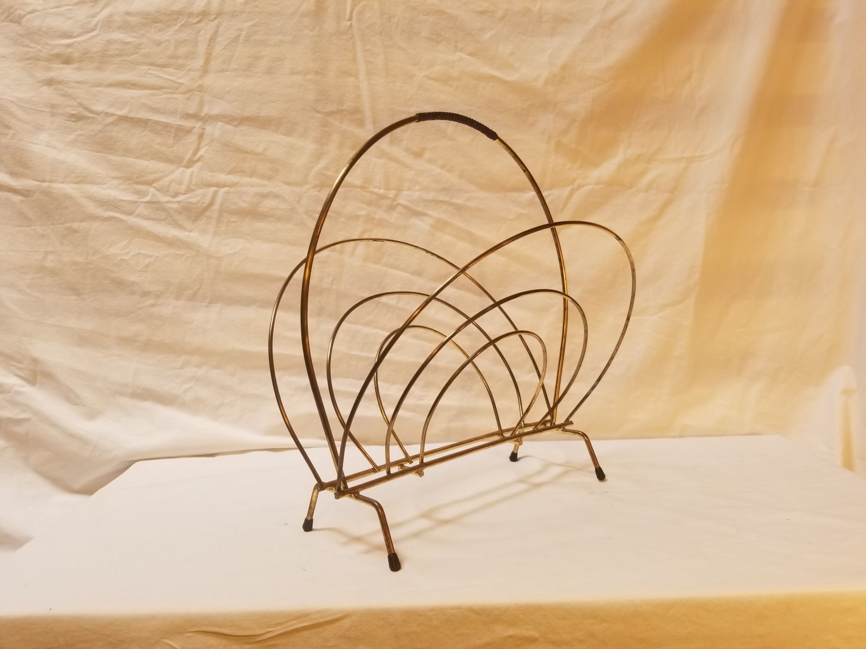 Magazine holder in brass - 50s-60s