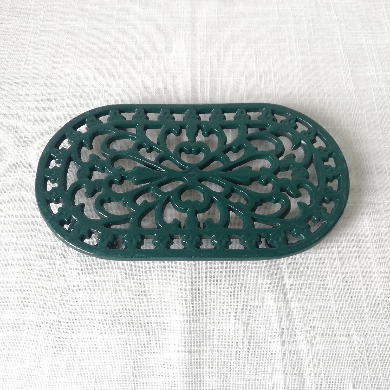 Cast iron trivets