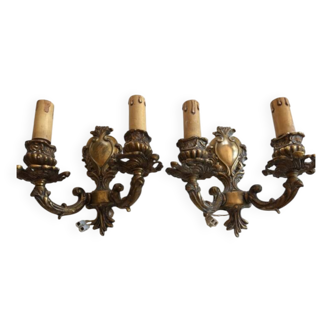 Paire d applique dorees à deux branches style Louis XV