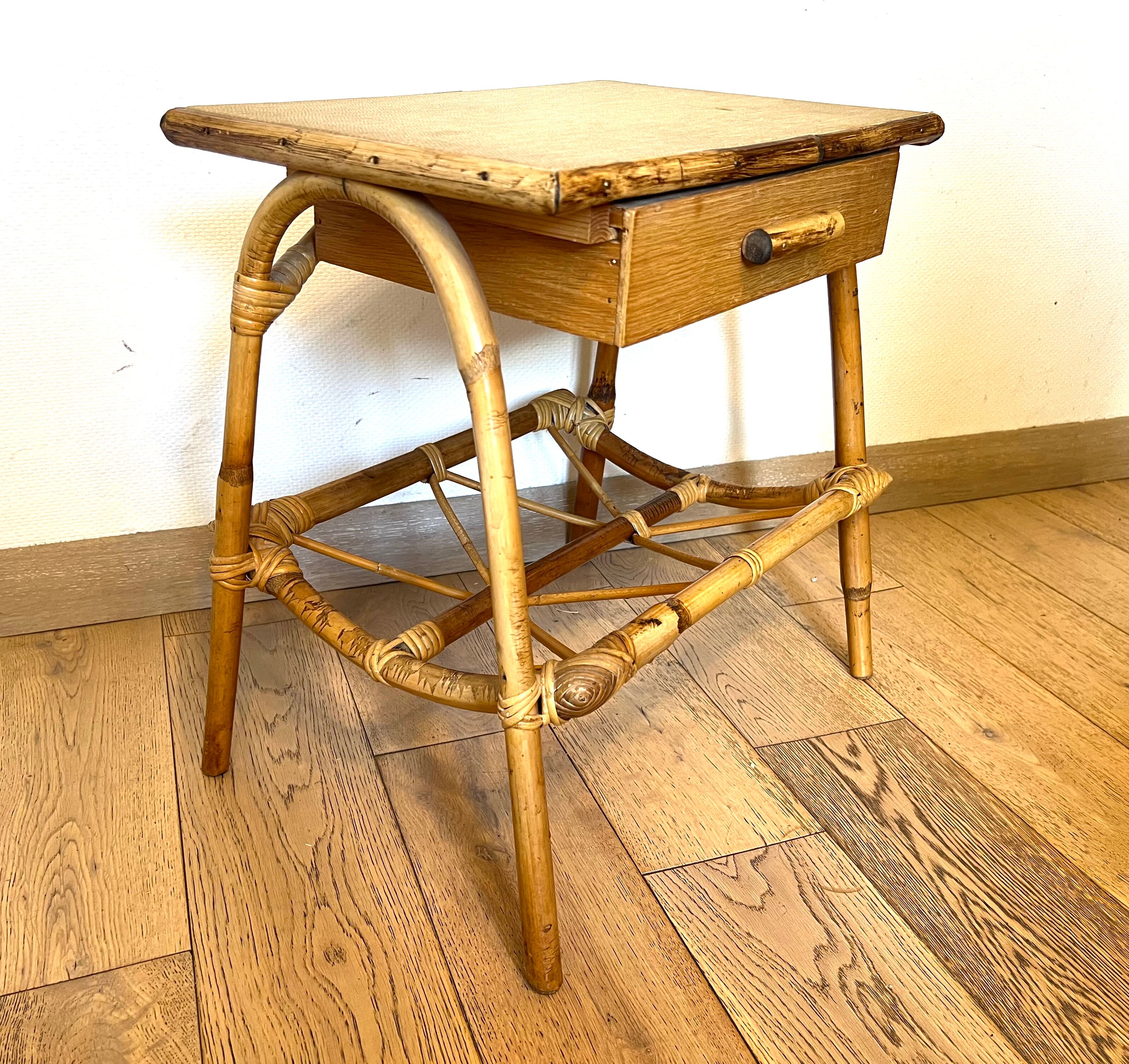 Side table in bamboo and rattan