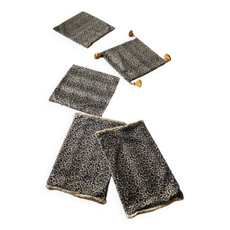 Plaids and cushions