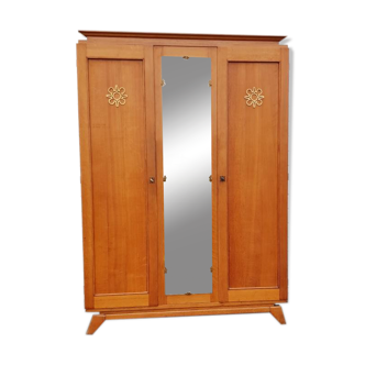 Armoire vintage