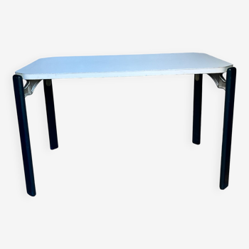 Bruno rey table for Kush and co