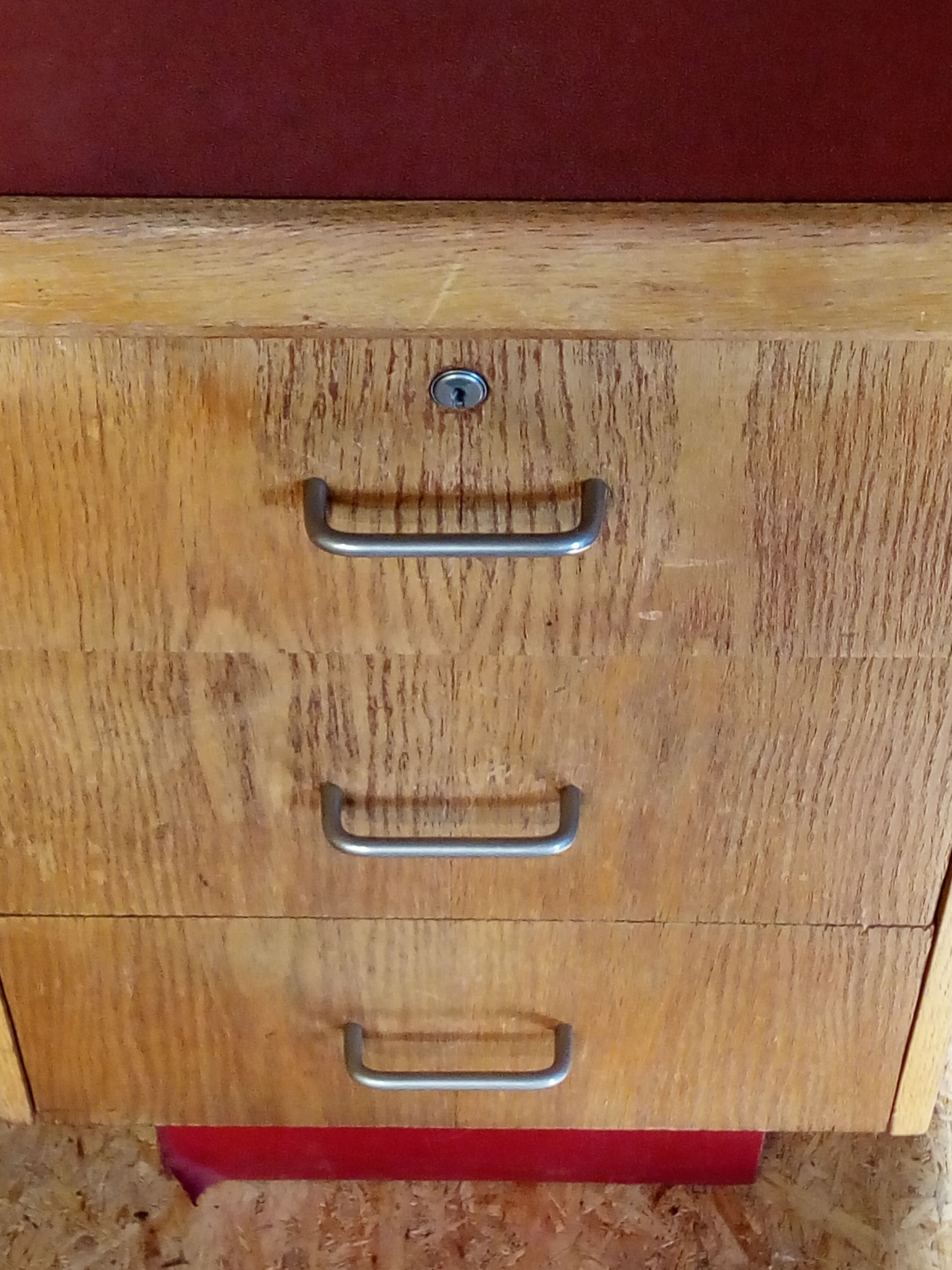 Vintage 50's 60's. Office in oak and red moleskine. TBE