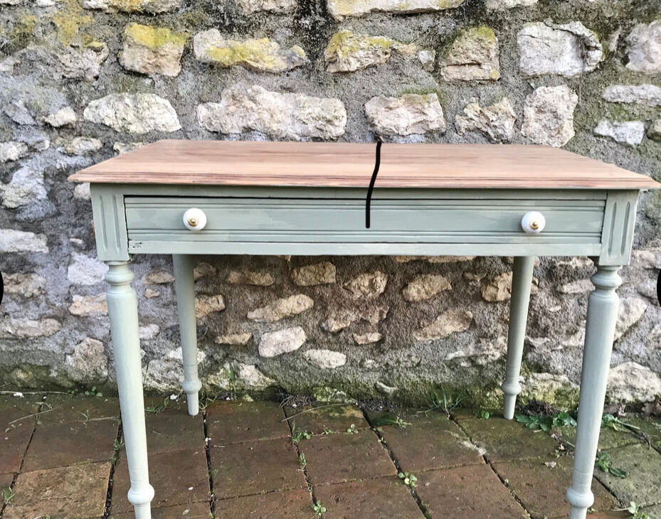 Almond green table