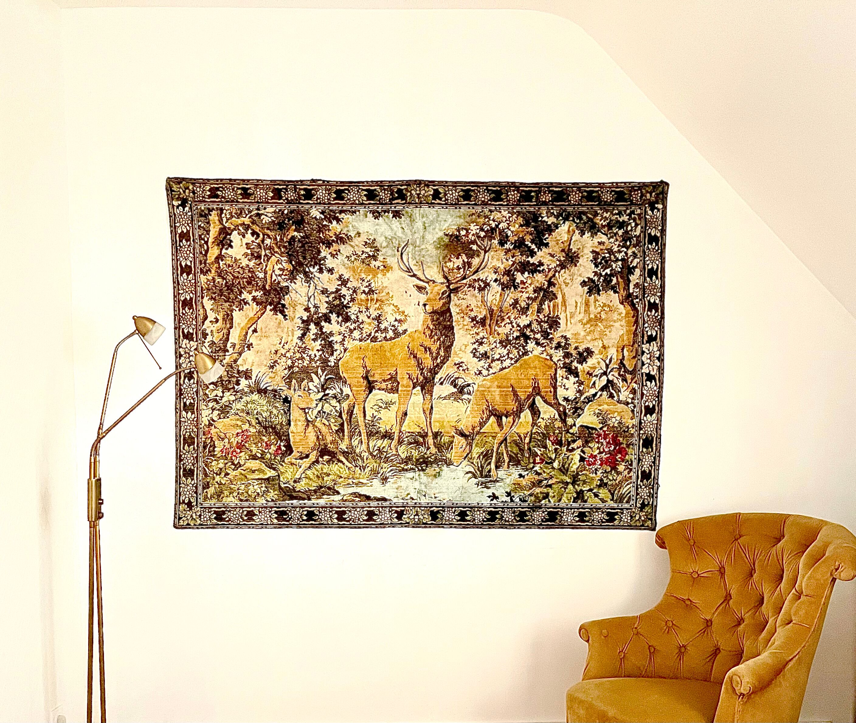 Velvet wall tapestry 172cm