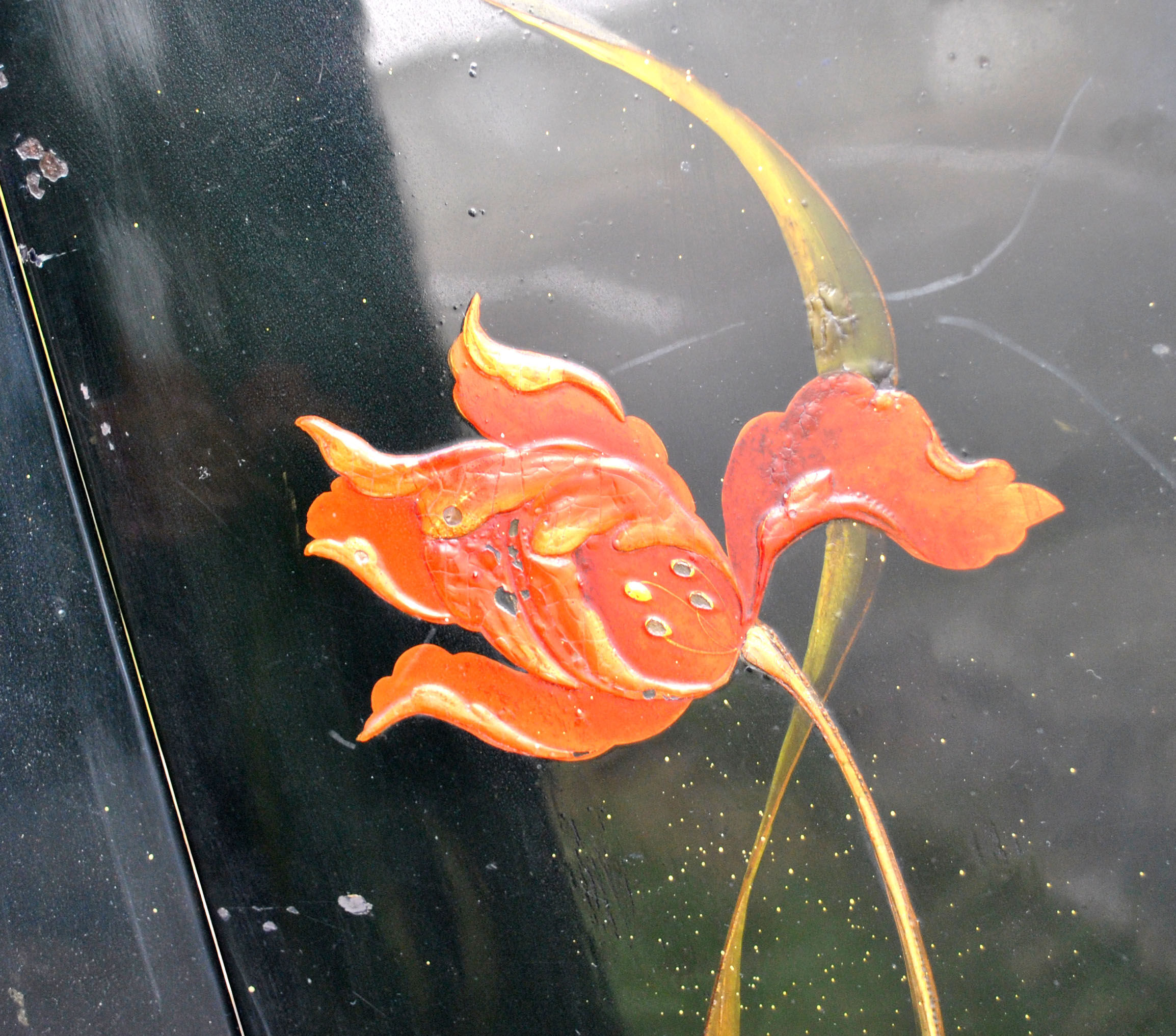 Art nouveau firewall in black enamelled sheet metal - decoration of painted tulips screen 1900