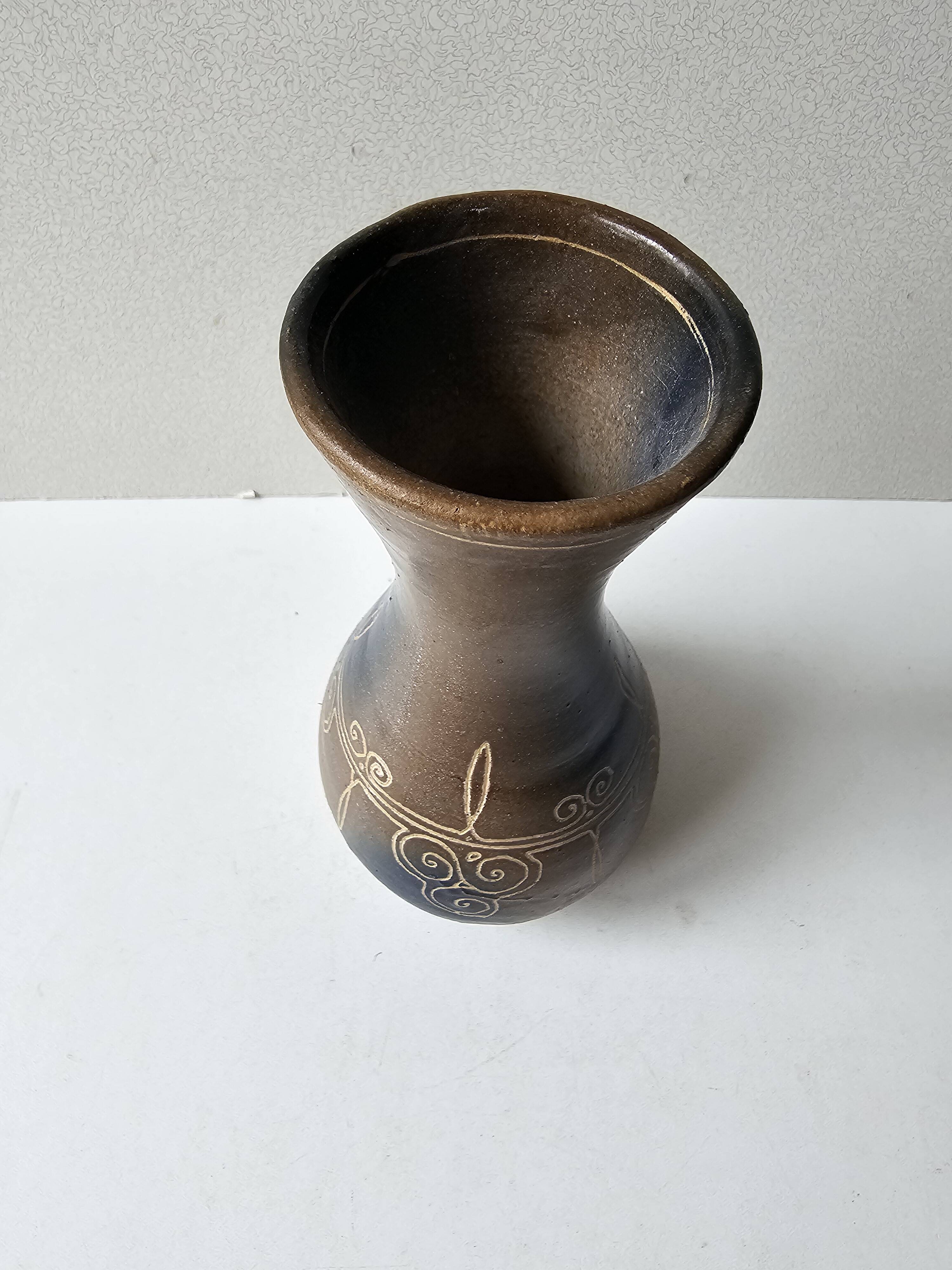 Brittany ceramic vase - Signed Roscoff Height 18cm