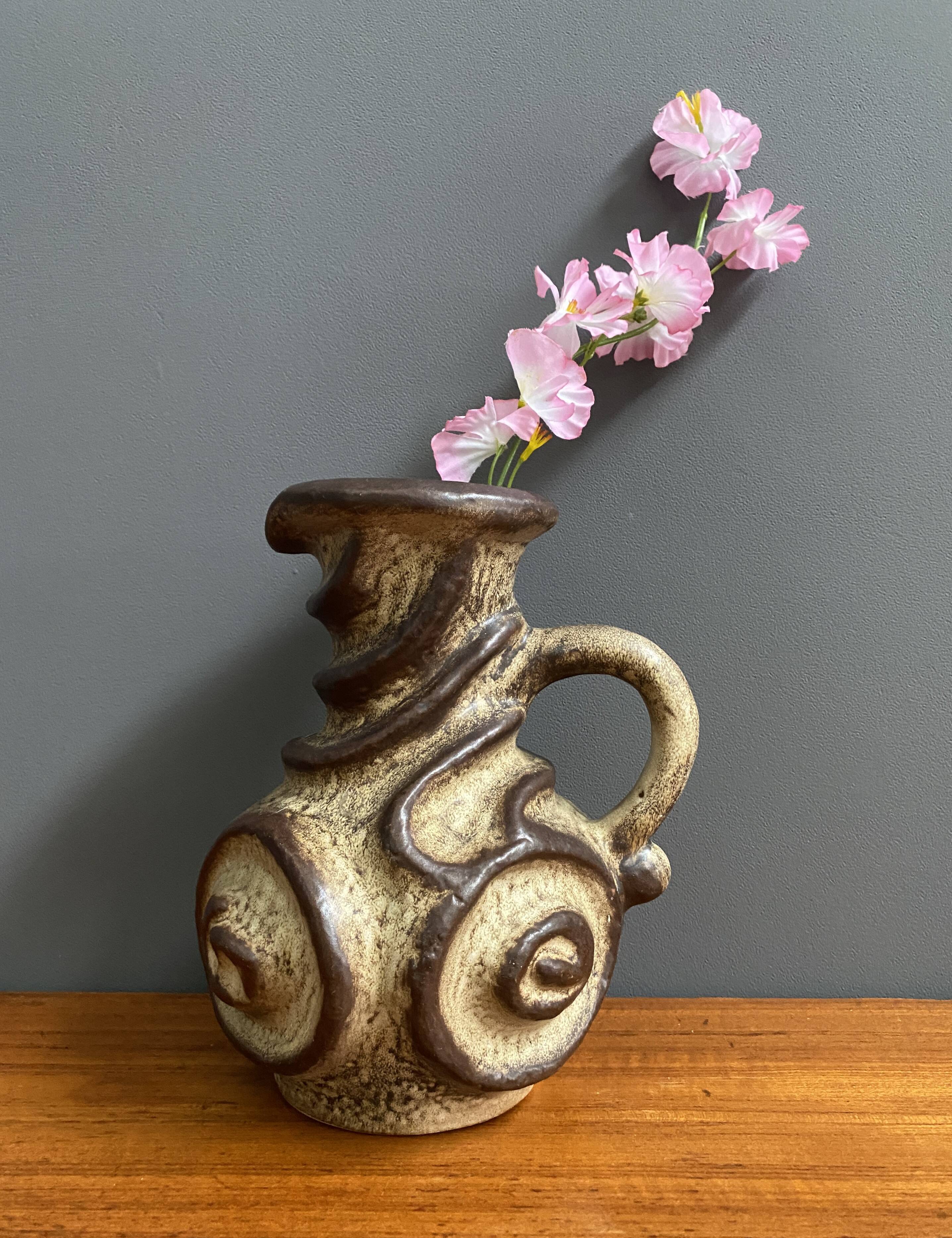 Brutalist West Germany vase by Carsten Tonnieshof model 6034-25