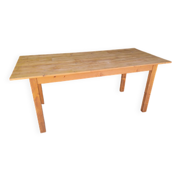 Farm table