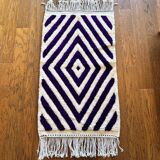 Handmade wool rug from Moroccan Atlas, size 140 x 260 cm.