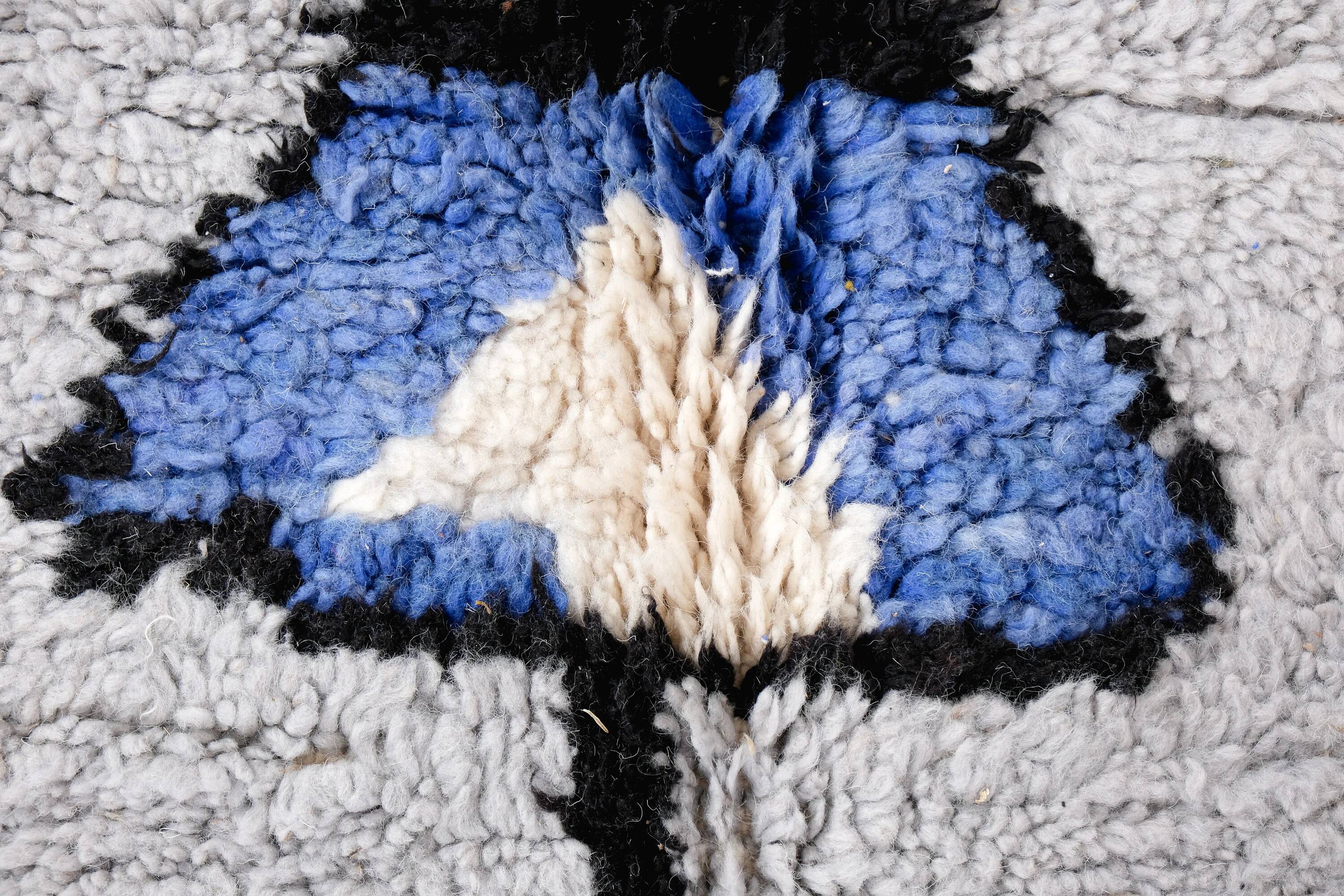 Unique handmade Berber rug 3x2 m