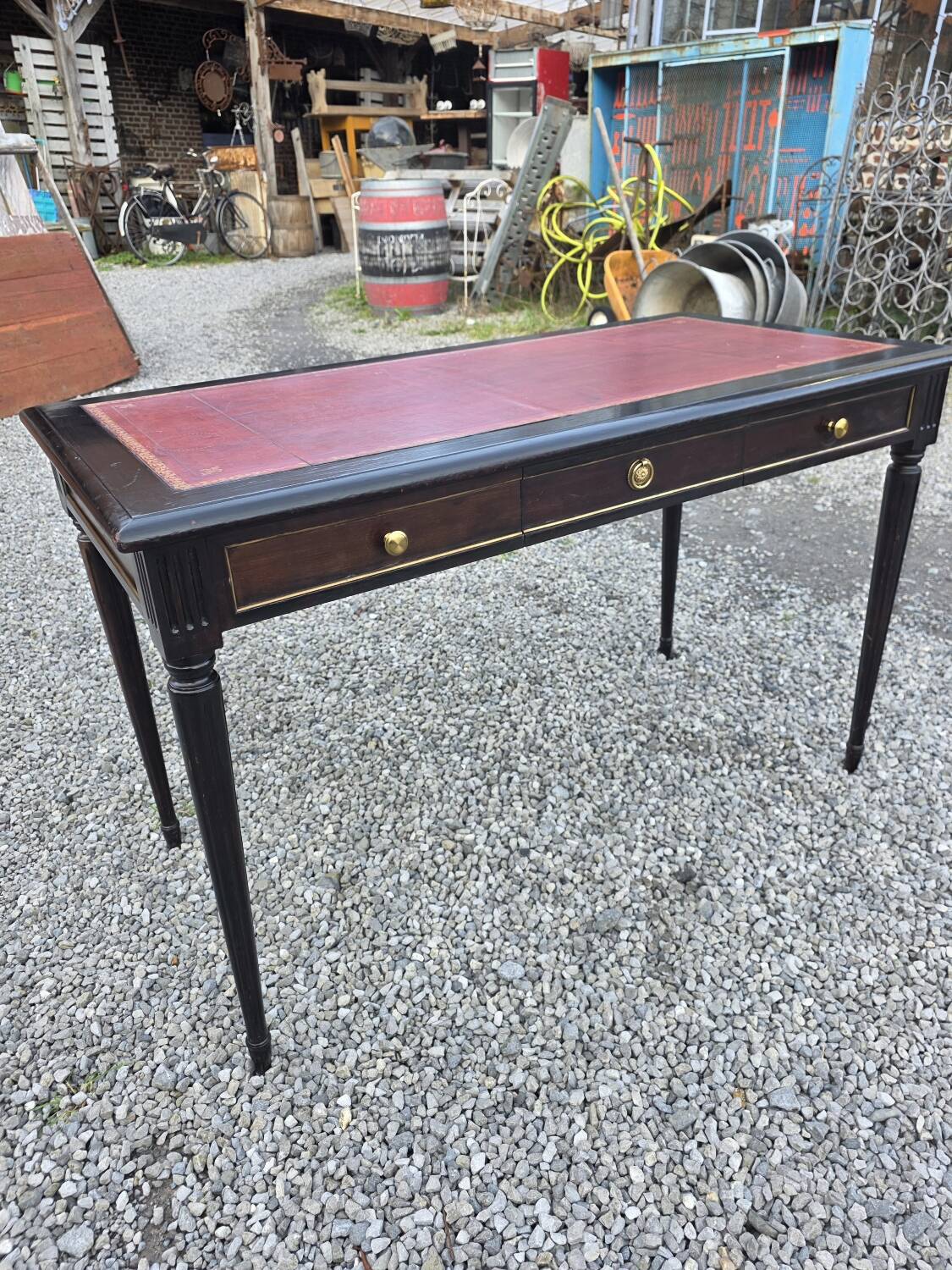 Louis XVI style mahogany desk from the 20th century.