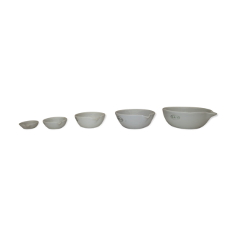 Miniature series of 5 porcelain cups with white heat
