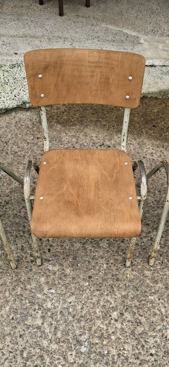 Chaises industrielles