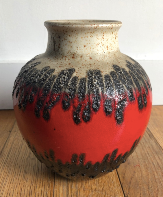 Vase lava bay west germany