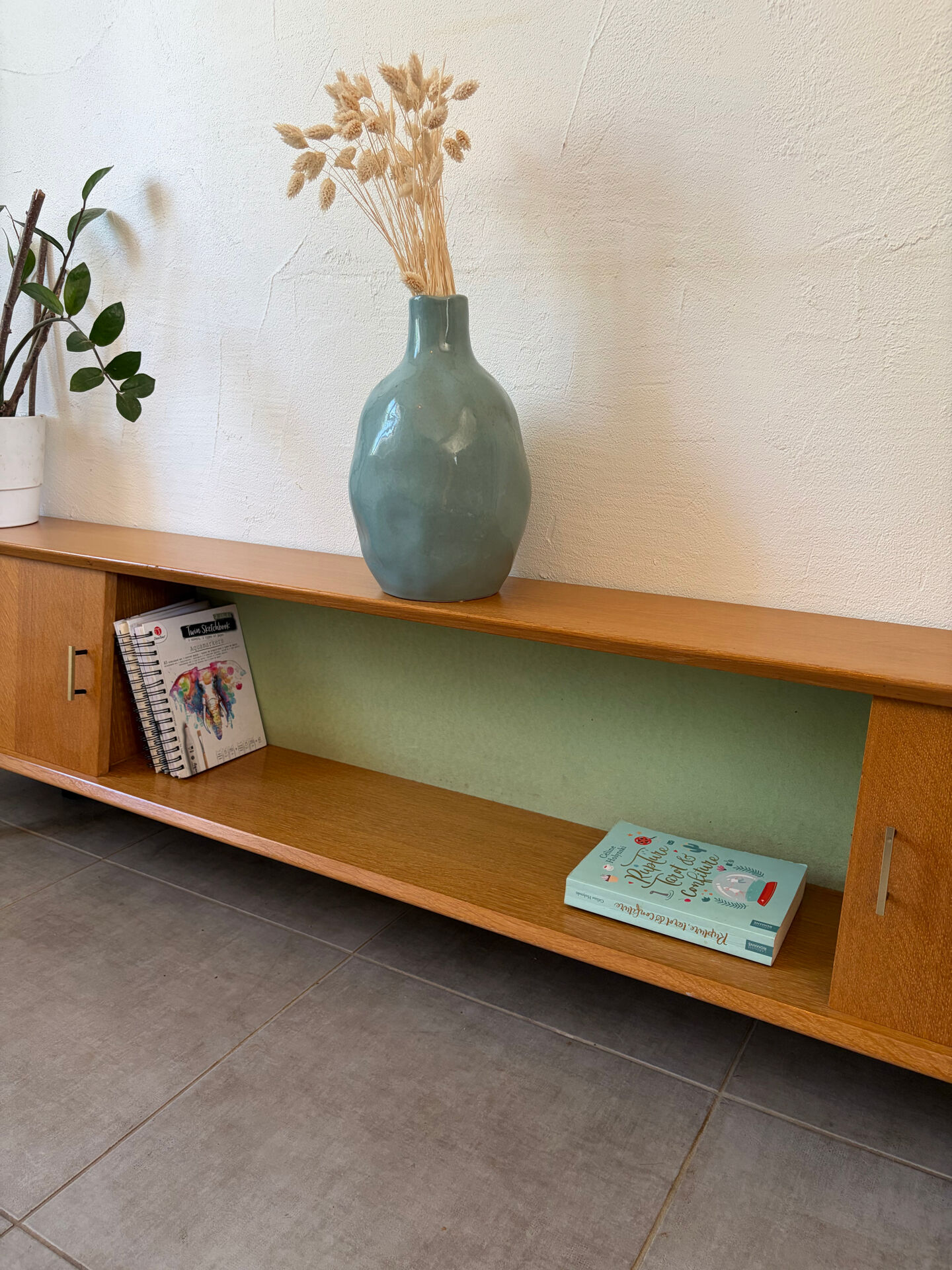 Vintage low enfilade from the 1960s (shallow)