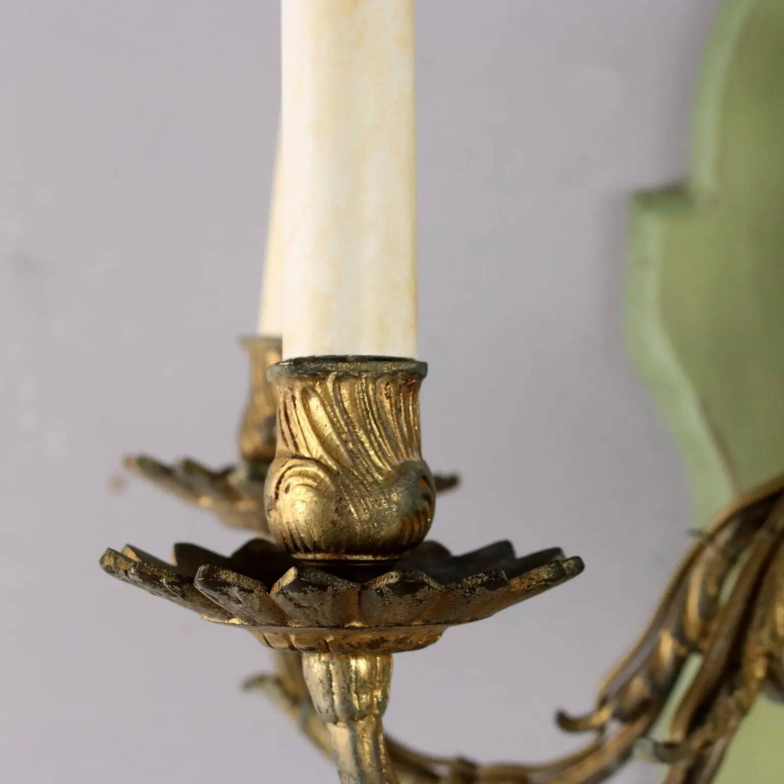 Antique wall light in gilded metal and bronze, Italy, 20th century