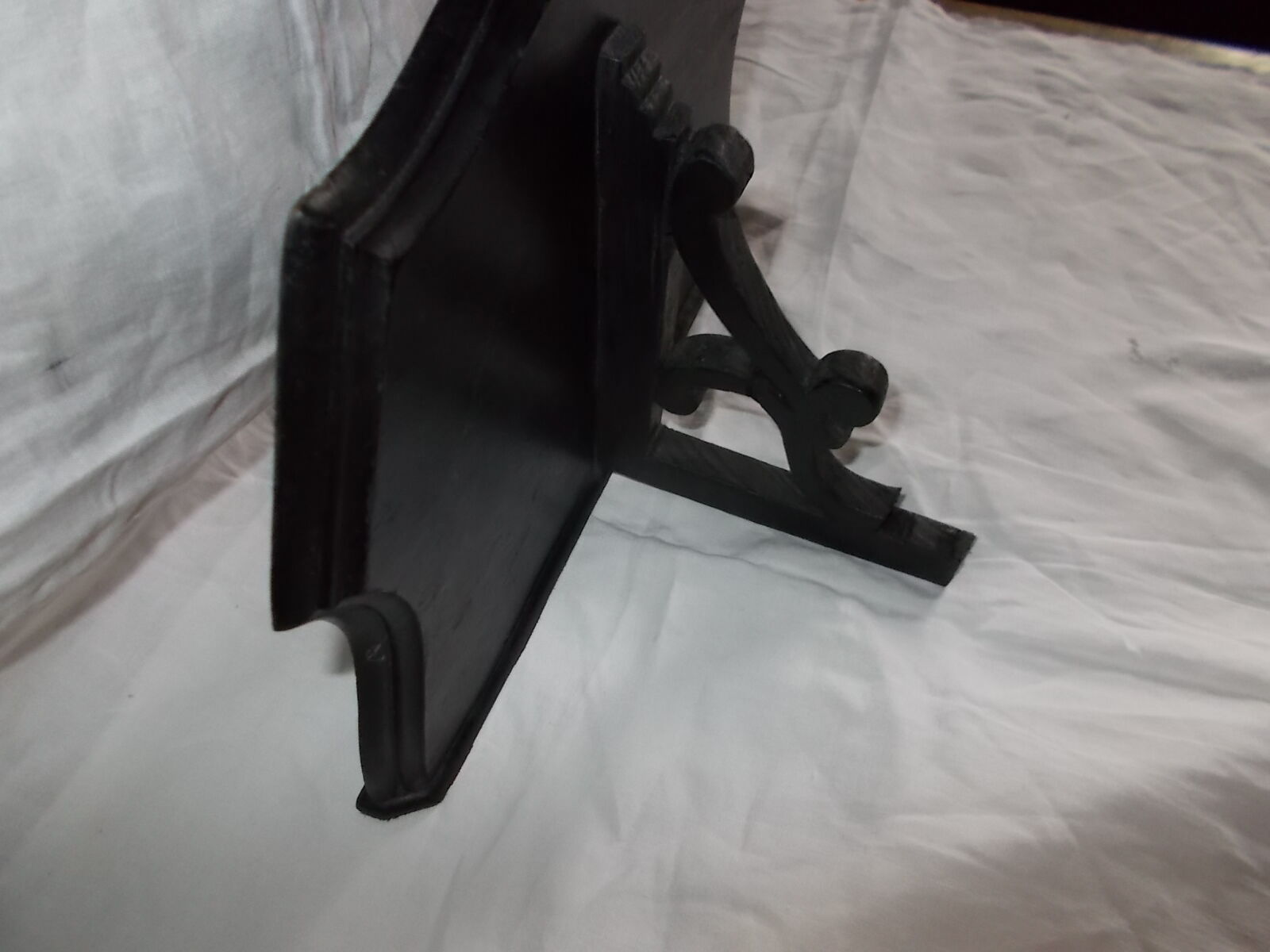 Napoleon lll wall shelf