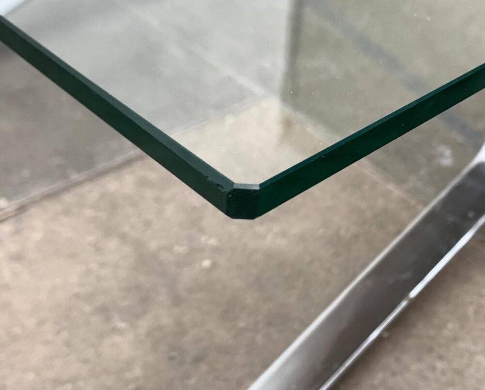 Joker coffee table in chrome and glass in mid-century Space Age style by Olivier Mourgue for Airborne, 1960s.