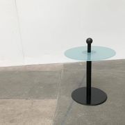 Table d'appoint postmoderne vintage d'Ikea
