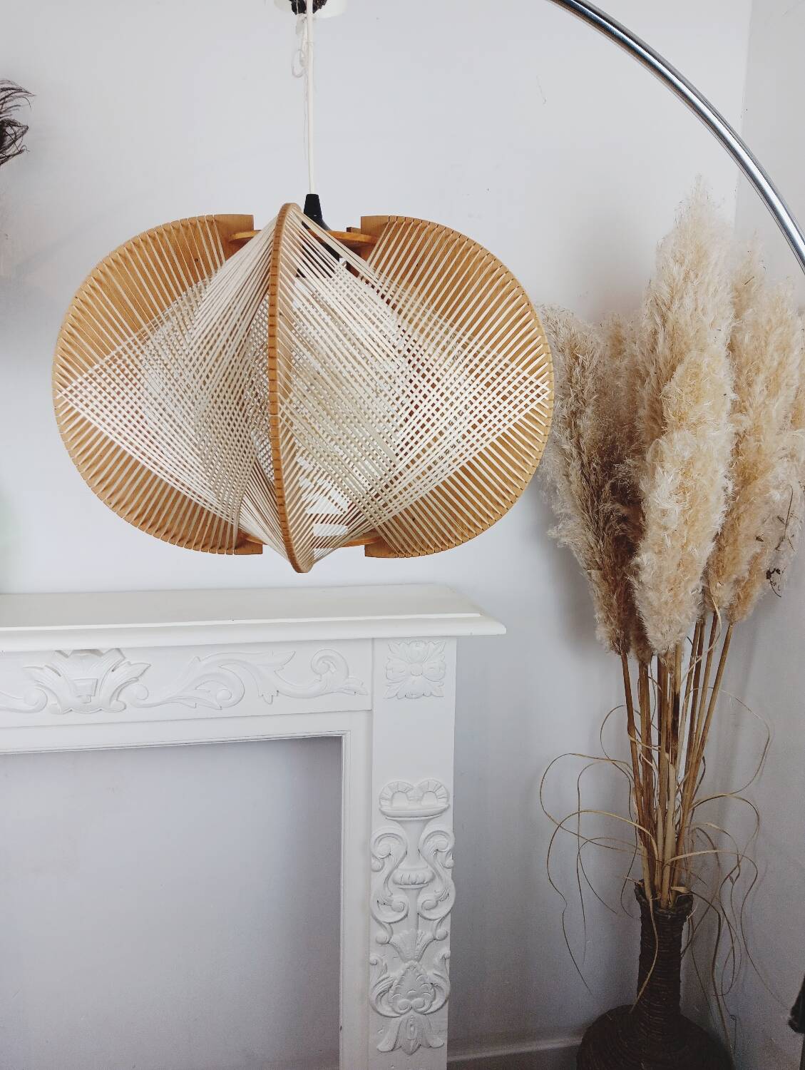 Vintage wood and wicker suspension design