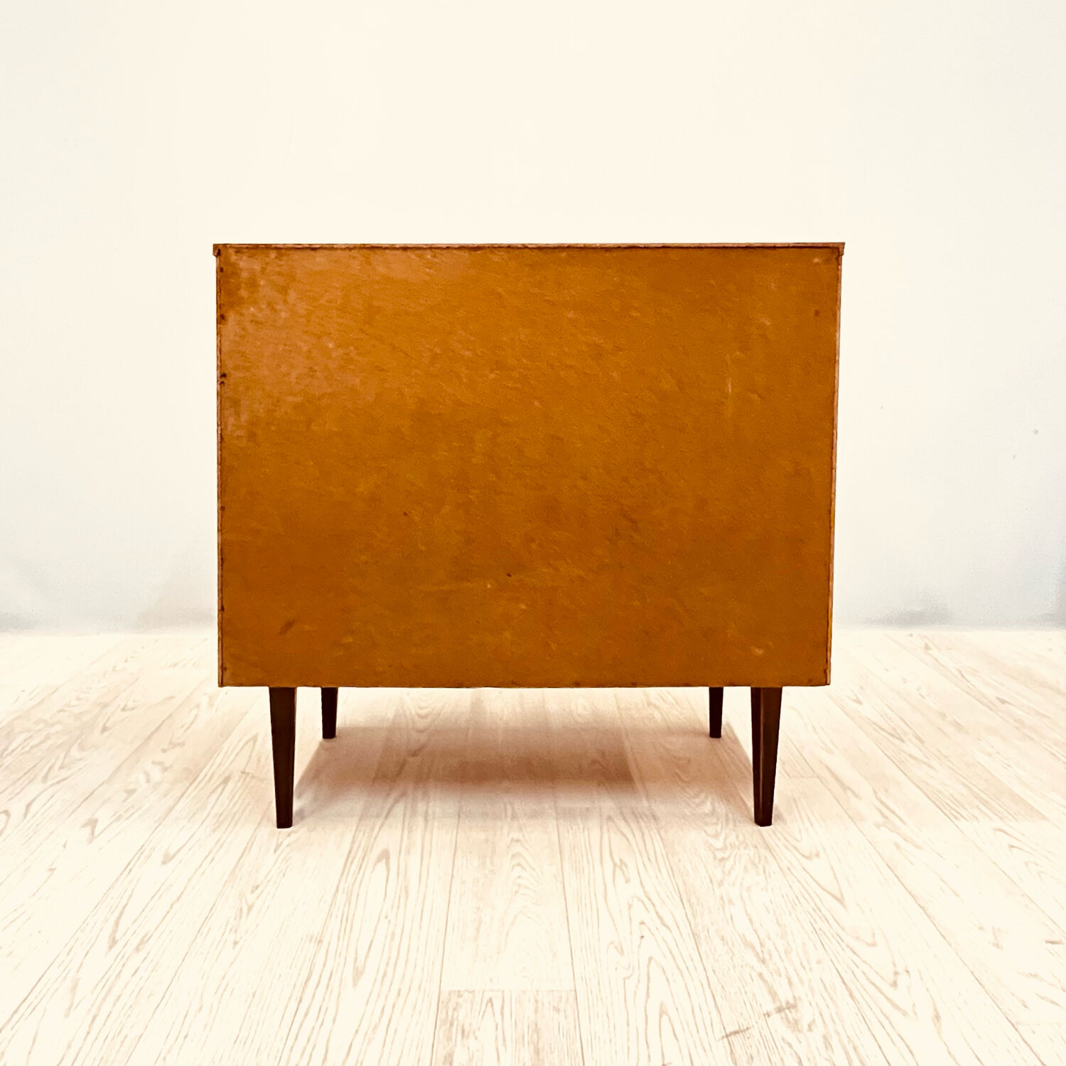 Shoes cabinet