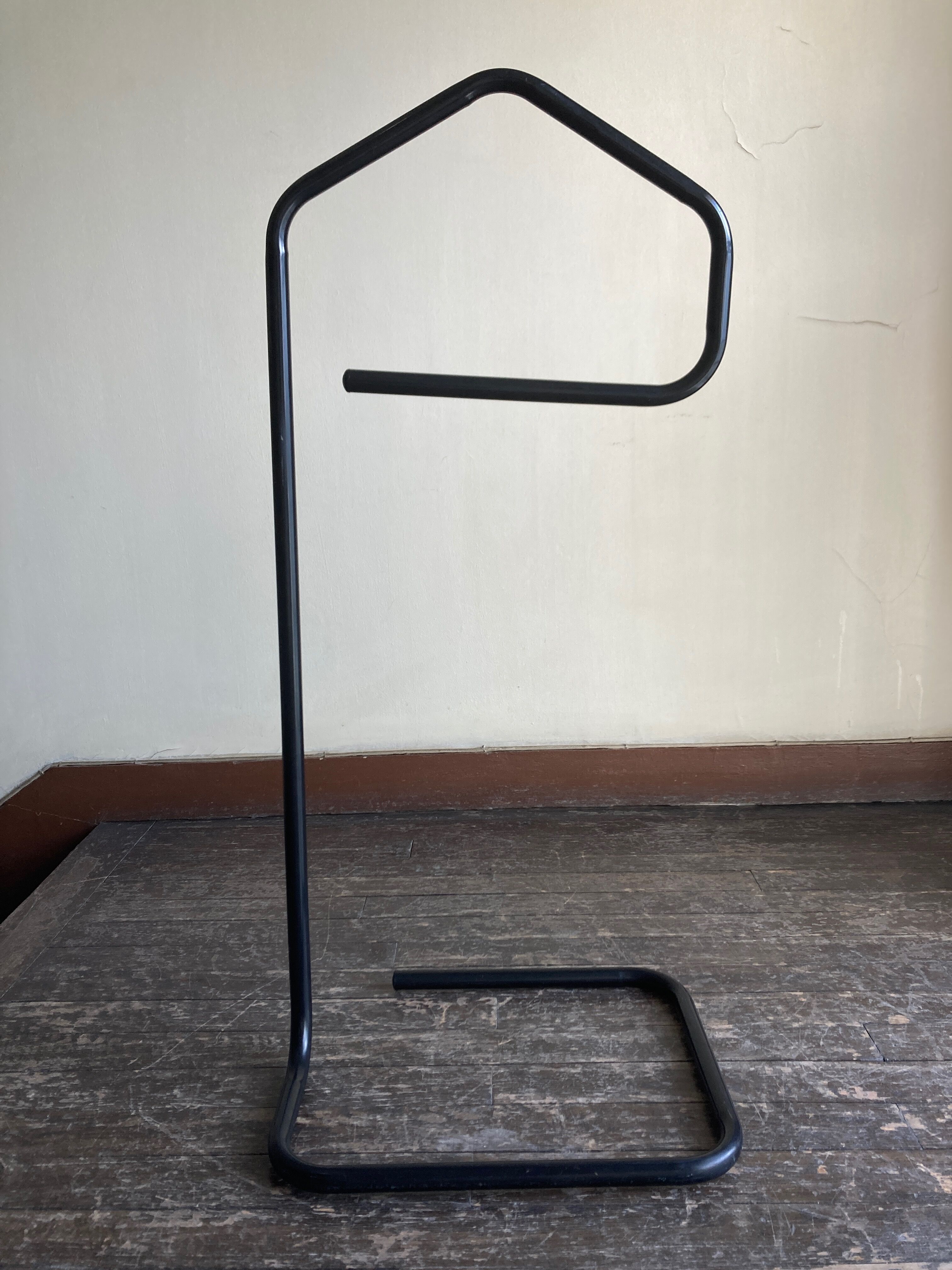 Night Valet black tube 1980