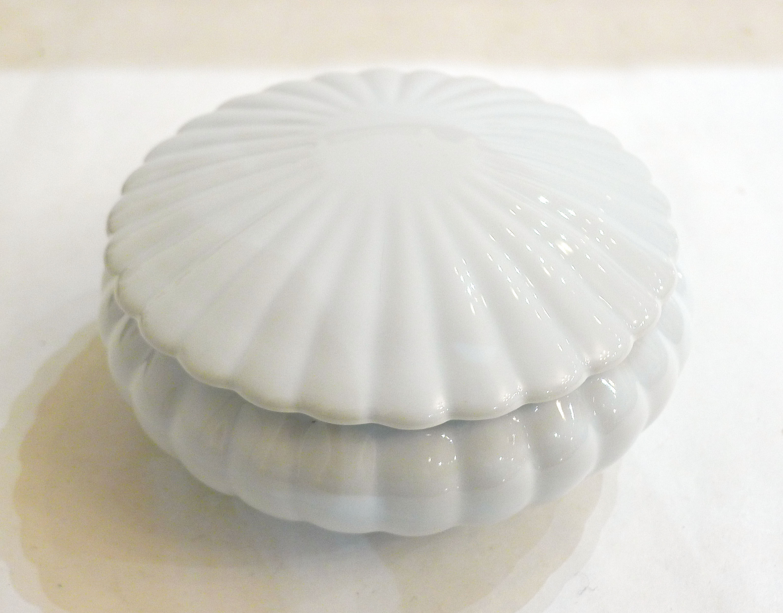 Limoges porcelain jewelry box