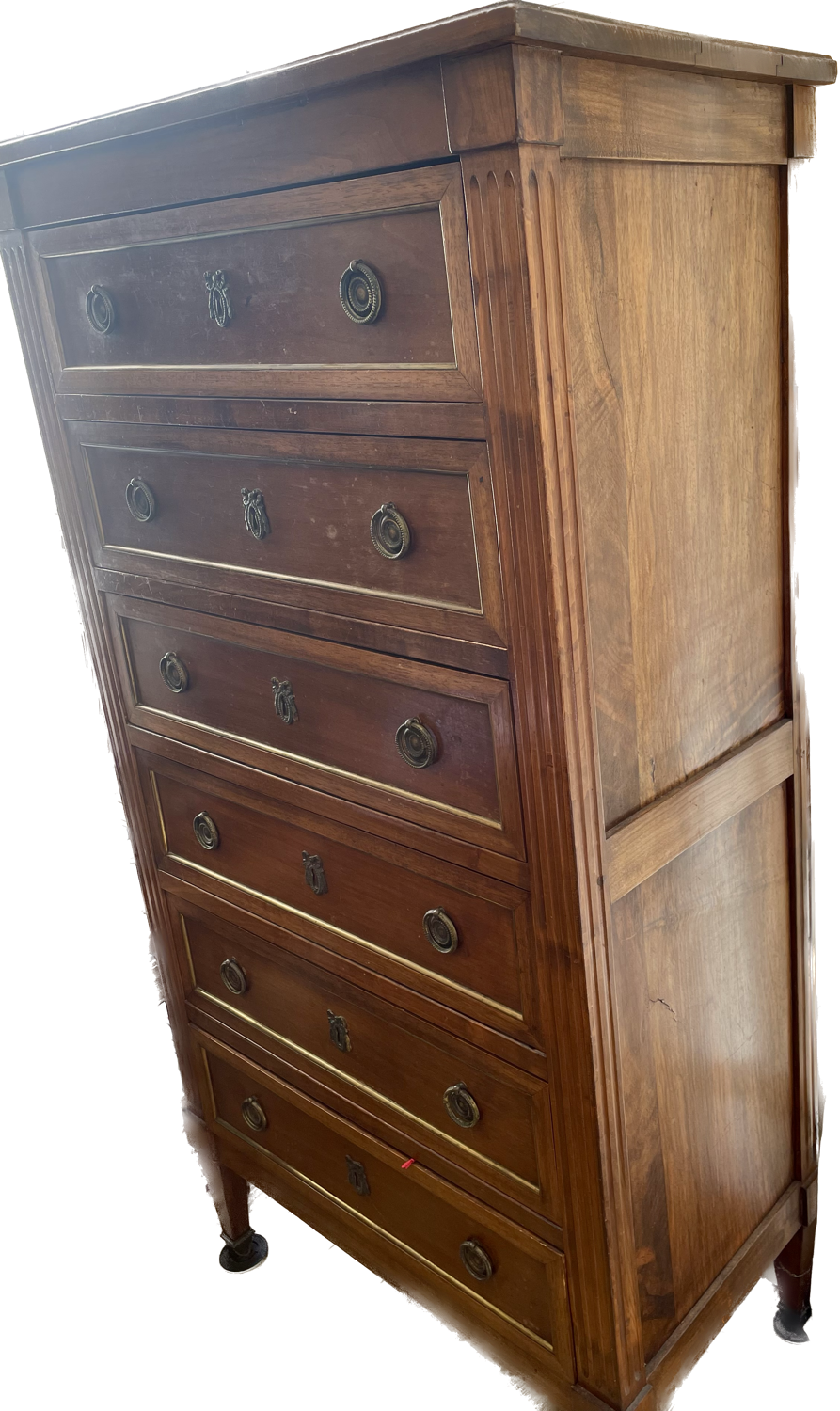 Chest of drawers