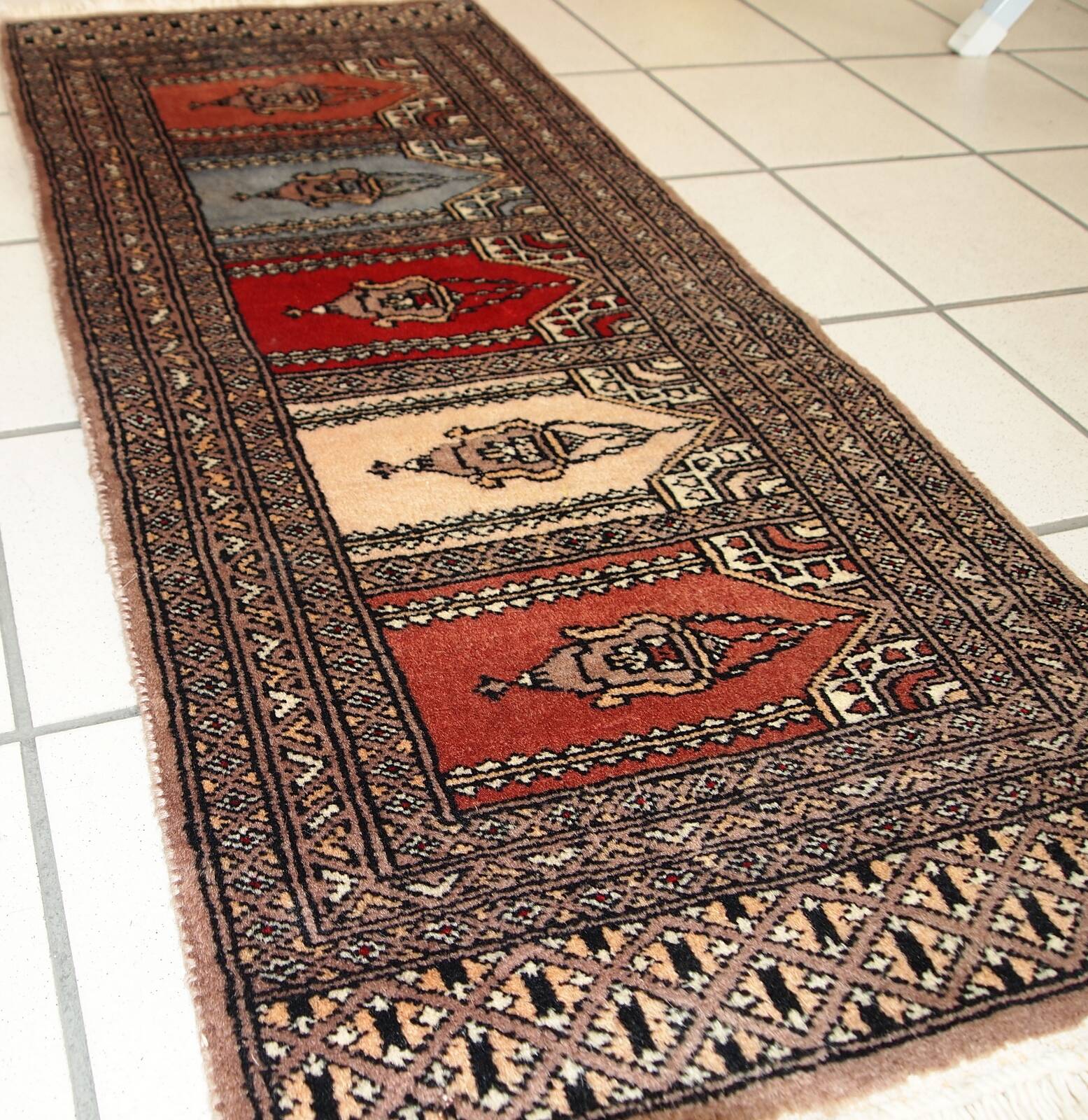 Tapis vintage fait main Bukhara de prière en laine rouge (45cm x 101cm)
