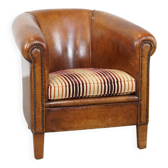 Fauteuil club vintage en cuir de mouton couleur cognac