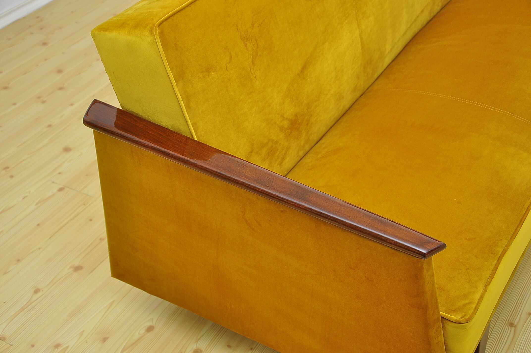 Mid-century yellow velvet sofa daybed, 1960s