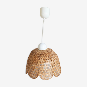 Suspension fleur vintage en rotin osier