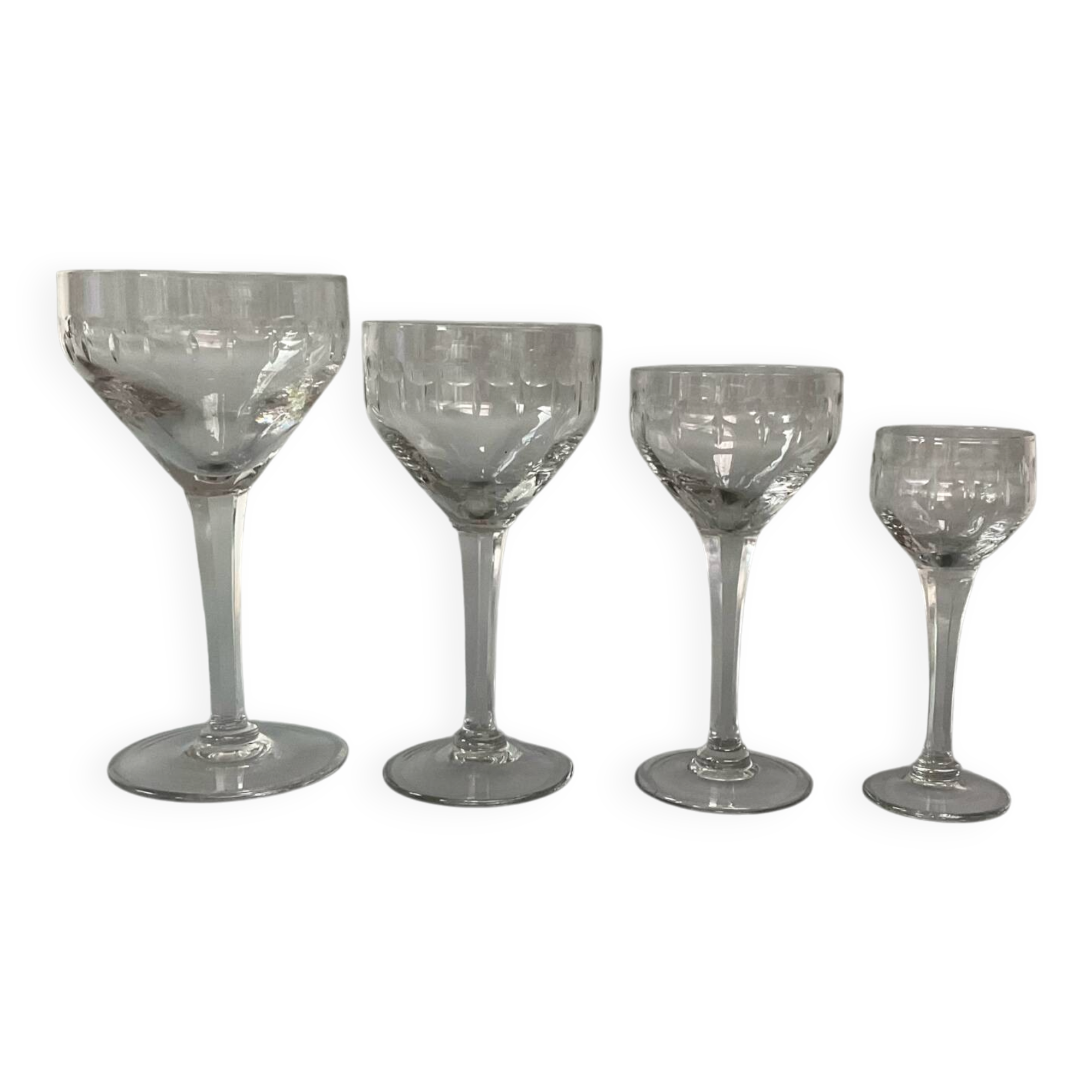 Stemmed glass service
