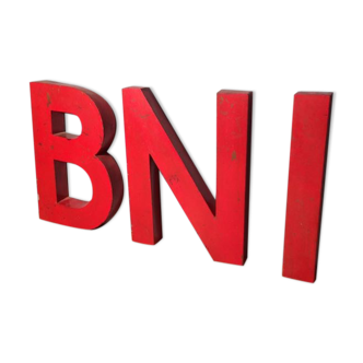 Painted metal sign letters