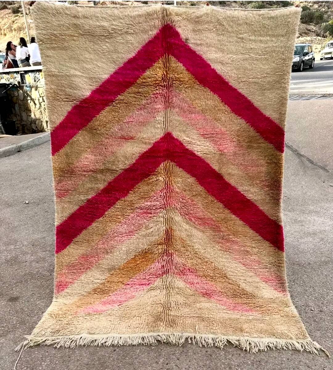 Handmade Berber Boujaad rug size 150 x 250 cm