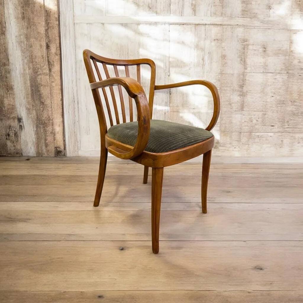 vintage wooden chair / office chair