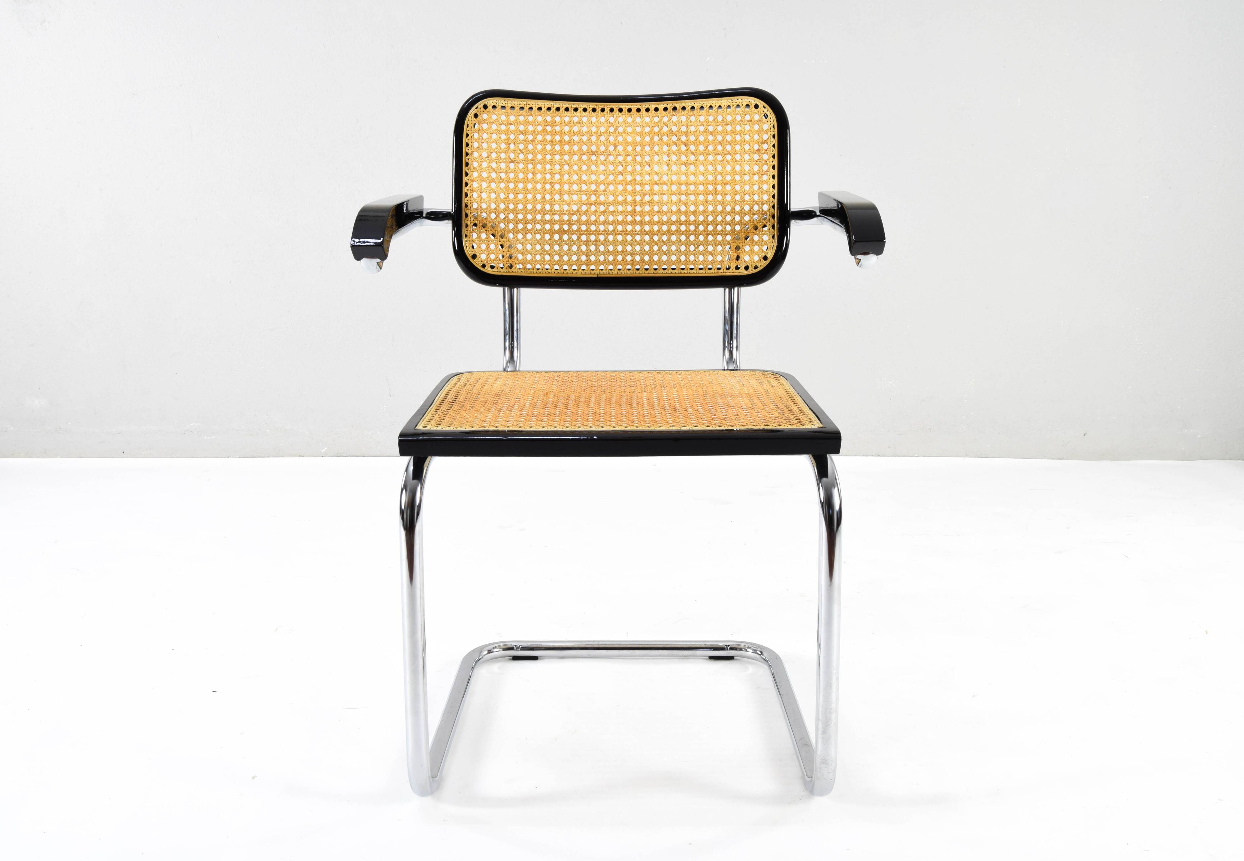Set of Four Mid-Century Italian Modern Marcel Breuer B64 Cesca Chairs, 1970