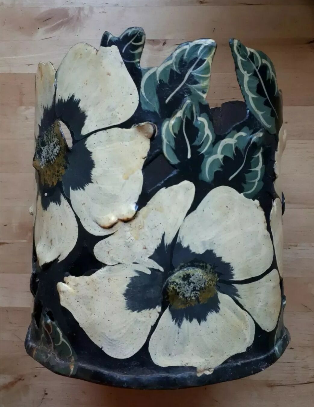 Vintage jar sheet painted flowers