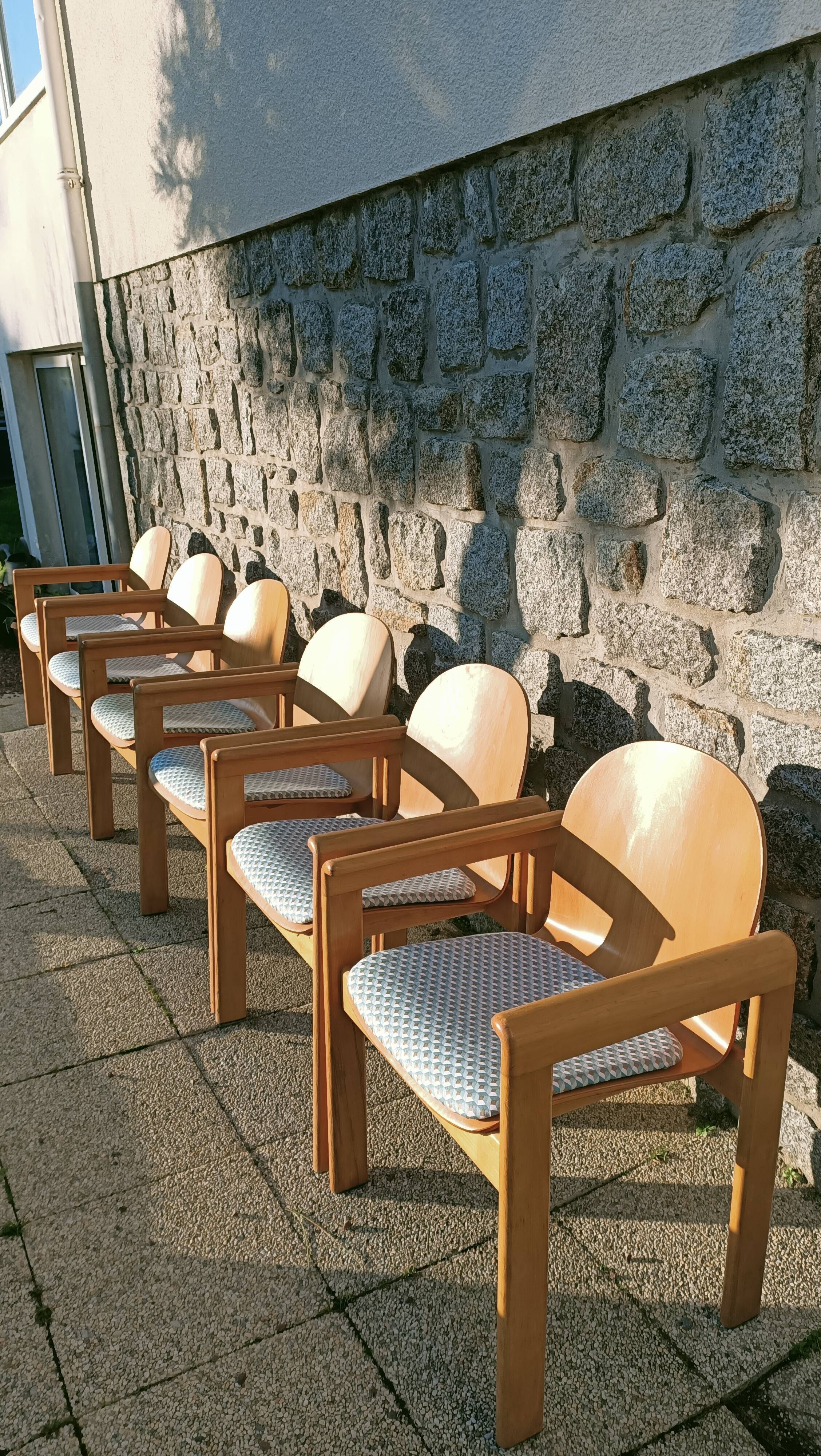 6 Scandinavian wooden chairs