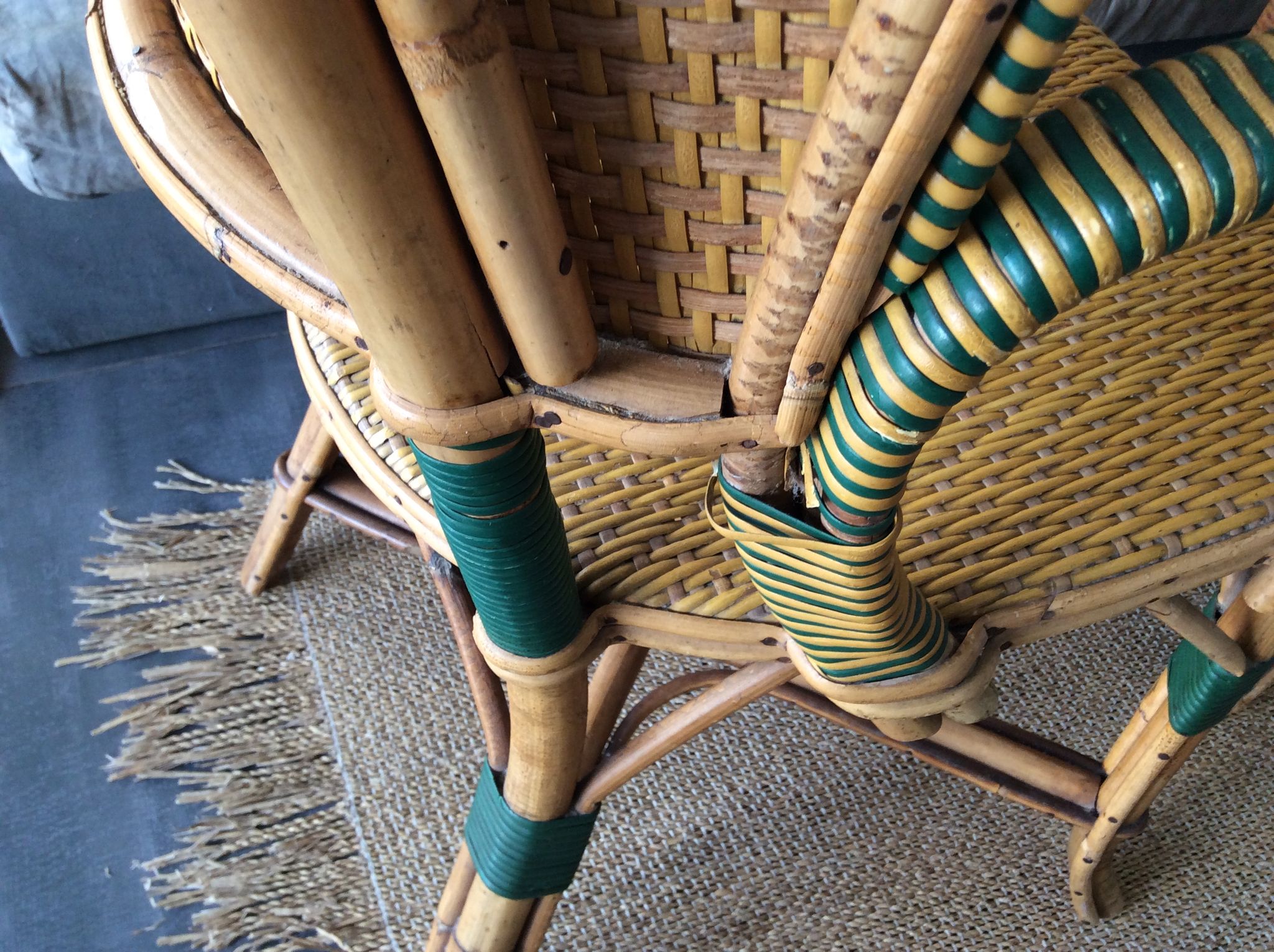 Paire de fauteuils en rotin