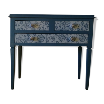 Restored vintage console