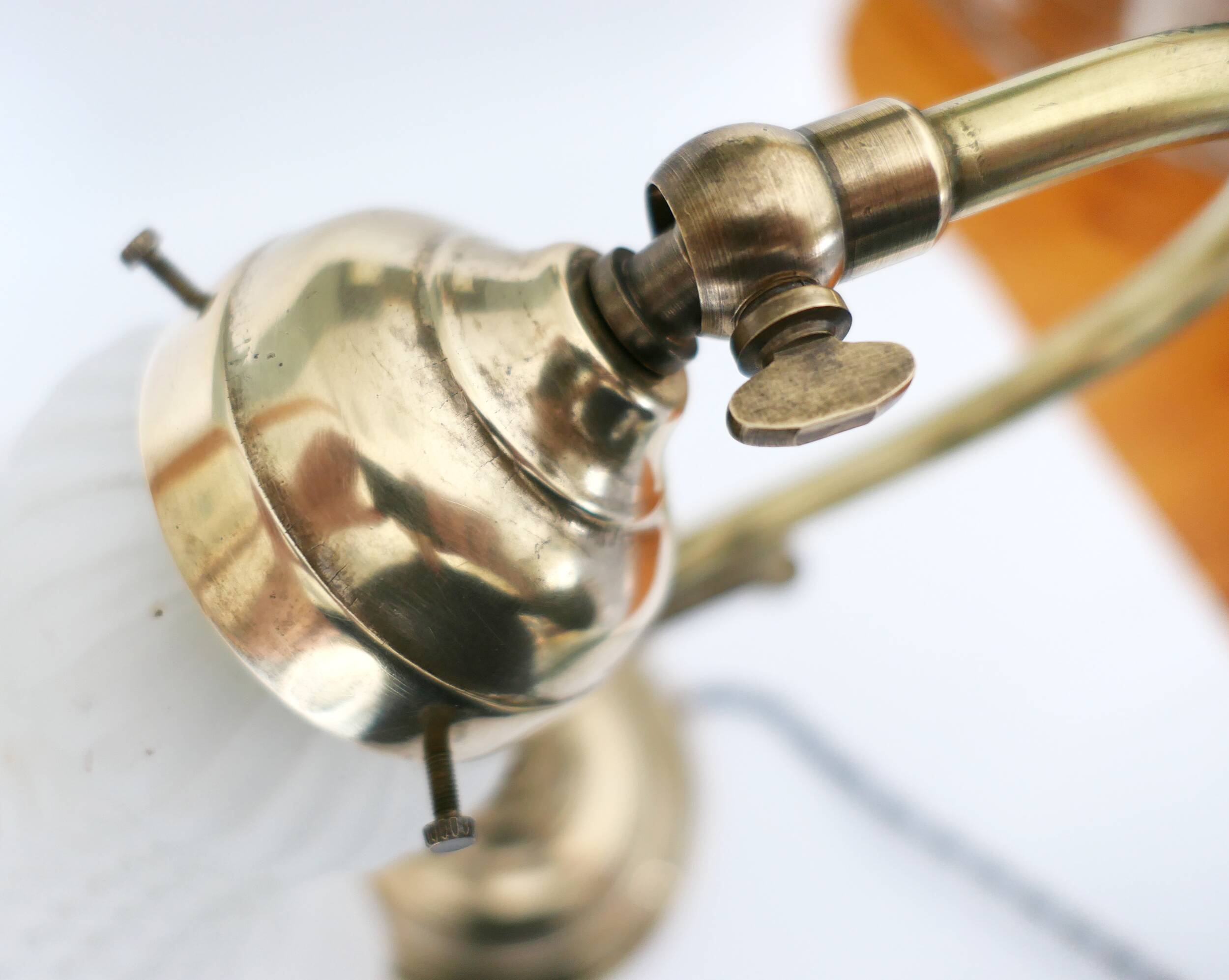 "swan neck" lamp in bronze and brass from 1900