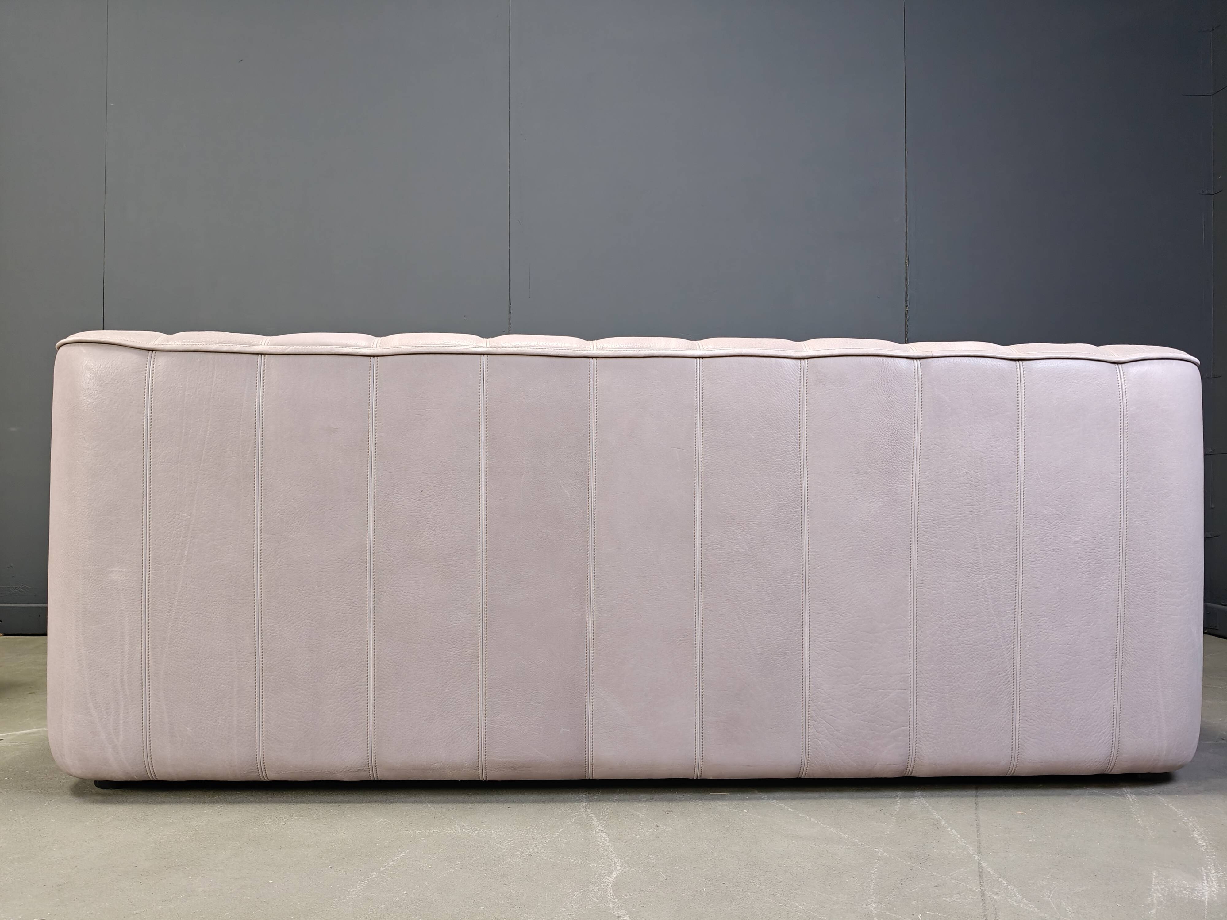 Vintage neck leather sofas DS44 by Desede, 1970s