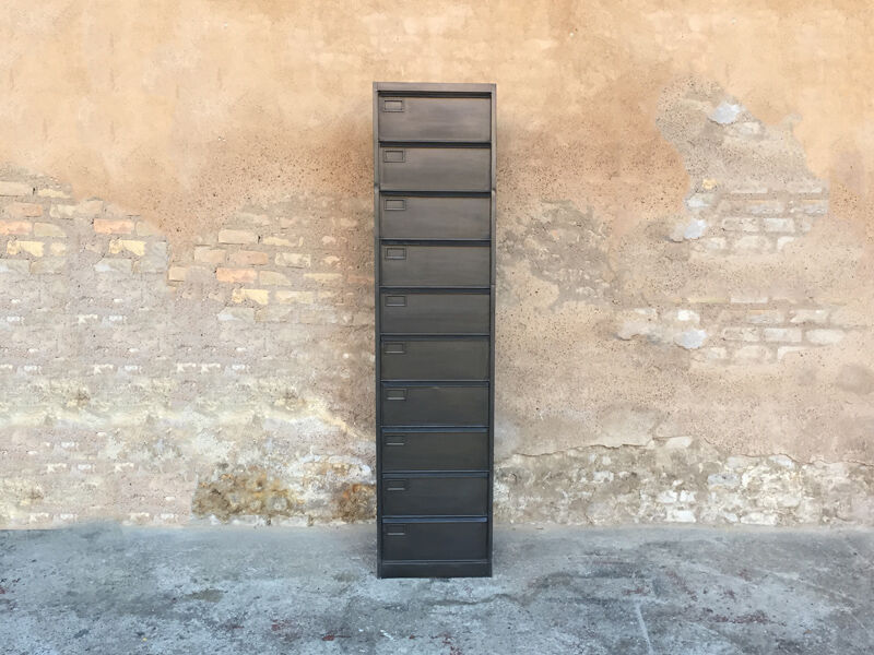 Column storage 10 valve in brushed steel