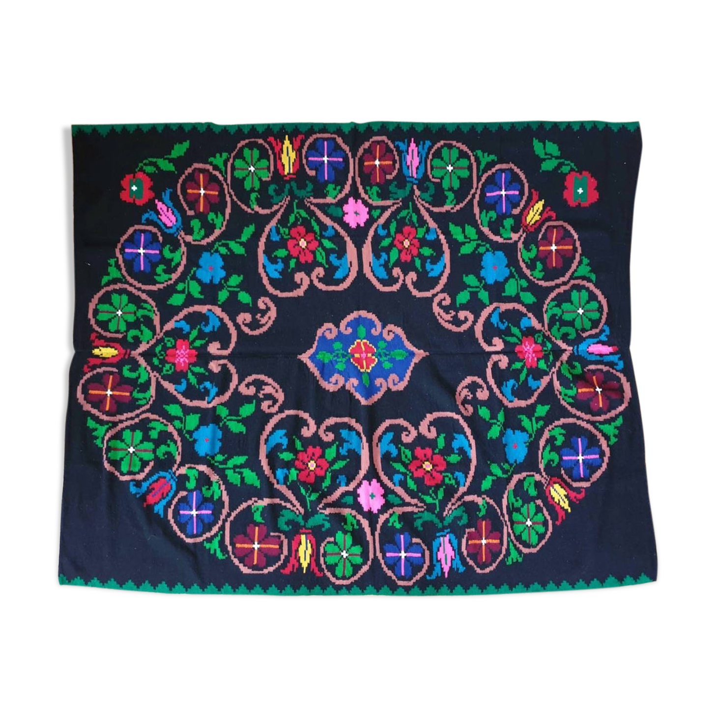 Romanian handwoven wool carpet with floral design, 155x200cm
