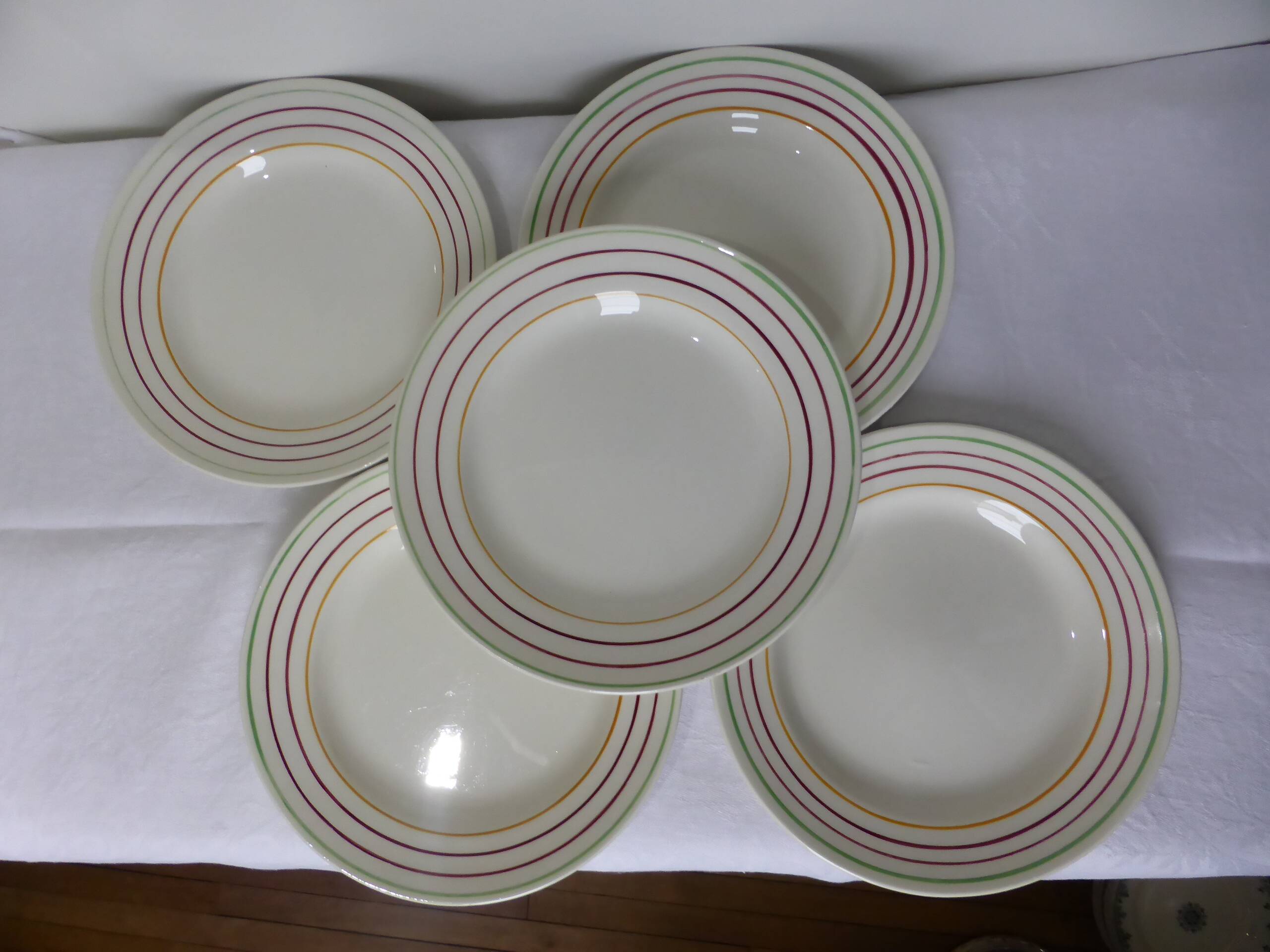 5 flat plates from Gien Jeannino